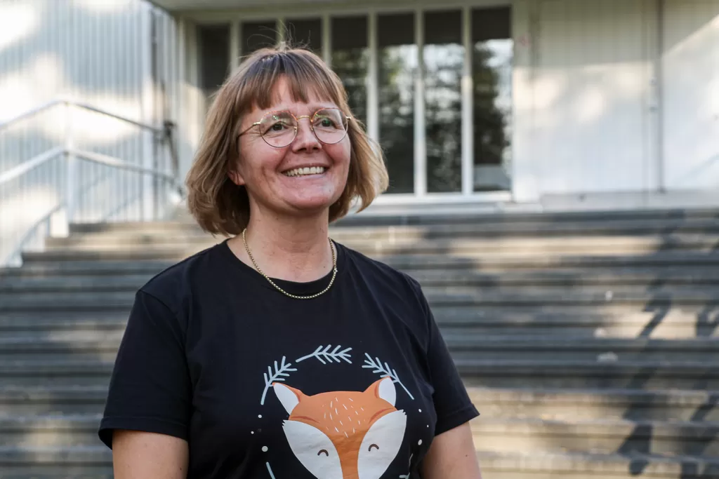 Laura Sarajärven mielestä kotikirkkoon on aina ihana mennä.